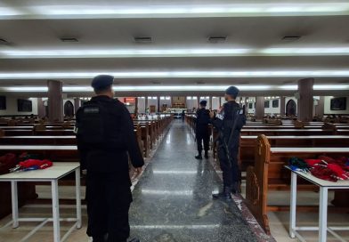 Ciptakan Rasa Aman, Sat Brimob Polda Kaltim Lakukan Sterilisasi dan Pengamanan Gereja Ciptakan Rasa Aman, Sat Brimob Polda Kaltim Lakukan Sterilisasi dan Pengamanan Gereja
