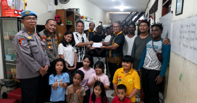 Berbagi di Hari Jumat, Polda Kaltim Gelar Baksos Serentak Sambut Hari Bhayangkara ke-80