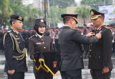 Hari Bhayangkara ke-80: Kapolda Kaltim Tekankan Polri Profesional, Humanis, dan Presisi Layani Masyarakat Hari Bhayangkara ke-80: Kapolda Kaltim Tekankan Polri Profesional, Humanis, dan Presisi Layani Masyarakat