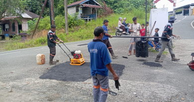 RESPON CEPAT, ANGGOTA DPRD BALIKPAPAN REALISASIKAN PERBAIKAN JALAN DI KARANG JOANG RESPON CEPAT, ANGGOTA DPRD BALIKPAPAN REALISASIKAN PERBAIKAN JALAN DI KARANG JOANG