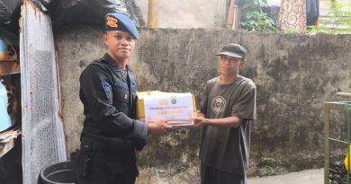Berbagi Manfaat bagi Sesama, Sat Brimob Polda Kaltim Salurkan Bantuan Kemanusiaan untuk Masyarakat Berbagi Manfaat bagi Sesama, Sat Brimob Polda Kaltim Salurkan Bantuan Kemanusiaan untuk Masyarakat