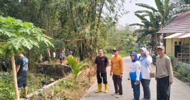 Guyup Rukun Selawase! Lurah Graha Indah Muhammad Arif Rahman Apresiasi Kekompakan Warga RT 57, LPM dan Seluruh Ketua RT Se-Kelurahan Guyup Rukun Selawase! Lurah Graha Indah Muhammad Arif Rahman Apresiasi Kekompakan Warga RT 57, LPM dan Seluruh Ketua RT Se-Kelurahan