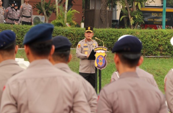 Pimpin Apel Pagi, Kapolda Kaltim Tekankan Disiplin Personel dan Pentingnya Menjaga Kepercayaan Publik