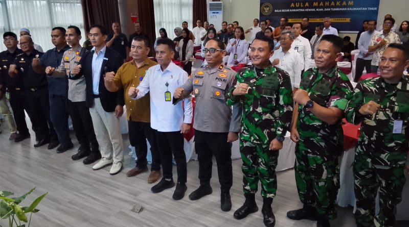GELAR KOLABORASI SINERGITAS, POLSEK PELABUHAN SEMAYANG DAN POLSEK BANDARA HADIRI COFFEE MORNING KOMUNITAS KARANTINA DI BBKHIT KALTIM