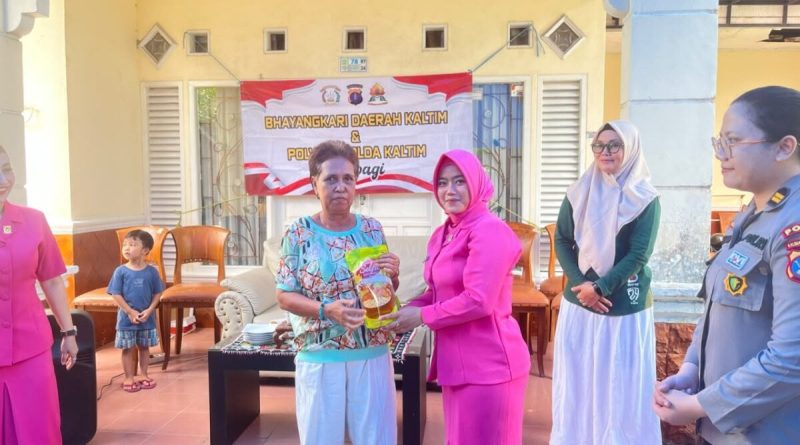 Polwan dan Bhayangkari Polda Kaltim Berbagi, Wujud Nyata Kepedulian untuk Warga