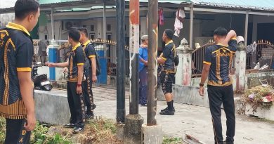 Antisipasi Banjir Musim Hujan, Polresta Balikpapan Gelar Kerja Bakti Bersihkan Drainase di Sepinggan Raya