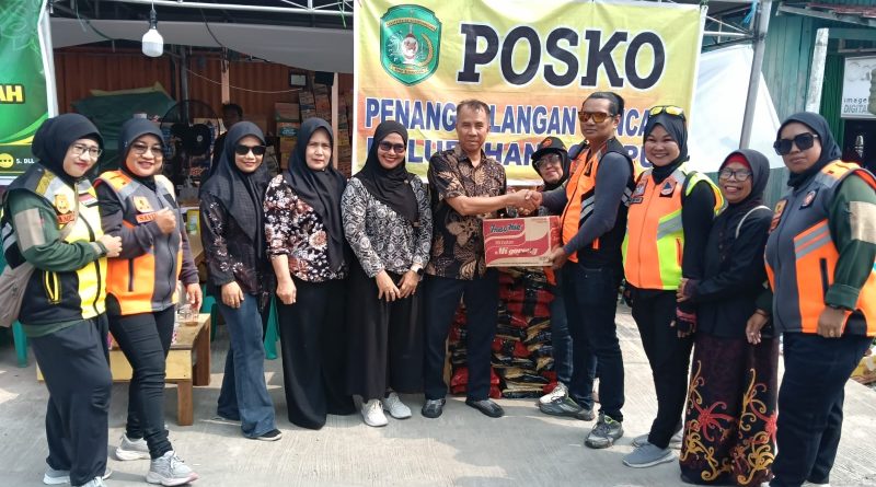 Relawan Balikpapan Salurkan Bantuan Sembako untuk Korban Kebakaran di Tenggarong